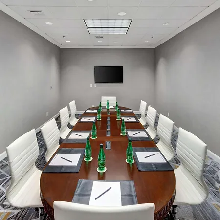 Doubletree By Hilton Wichita Airport-3