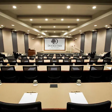 Doubletree By Hilton Wichita Airport-3